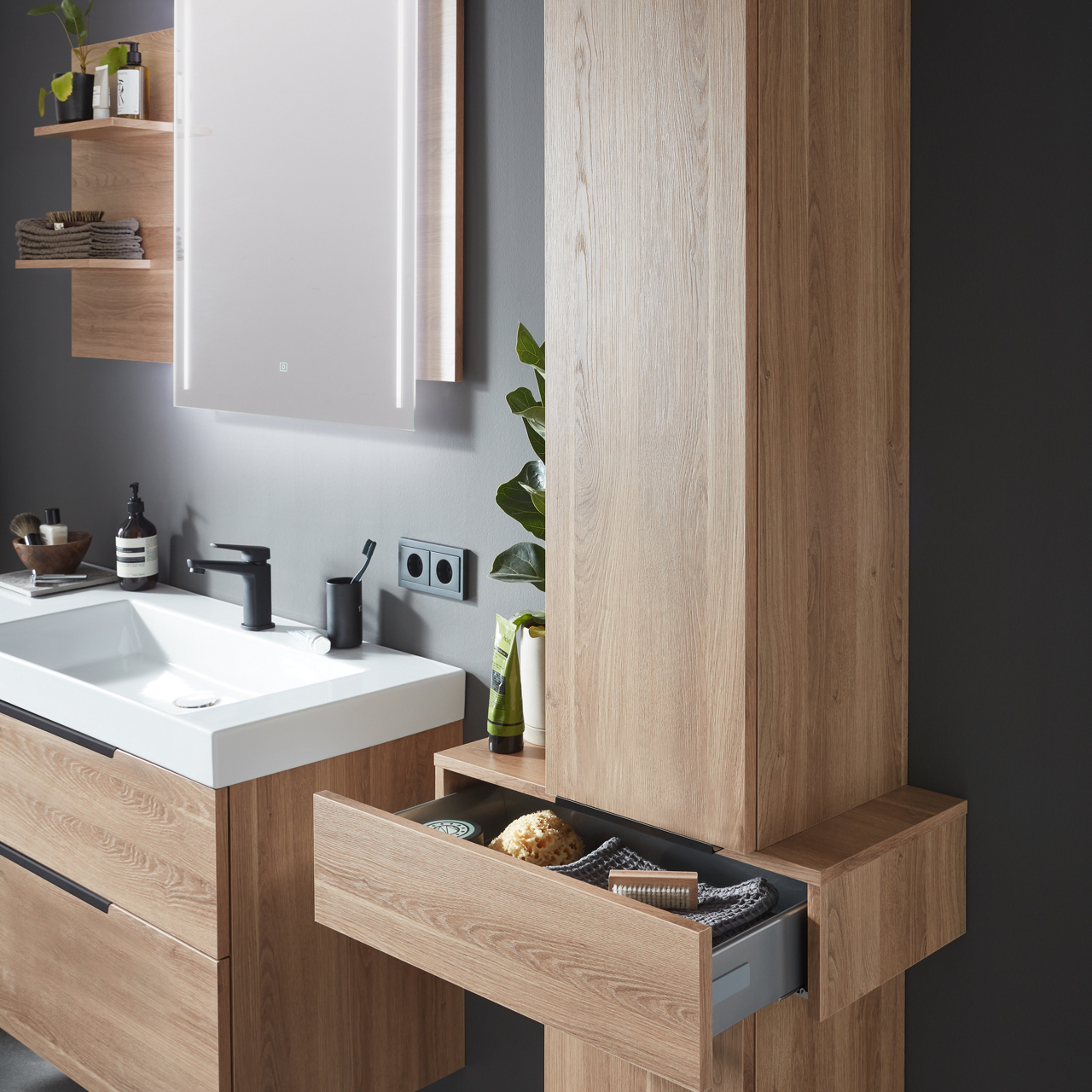  Hochschrank Manchester
