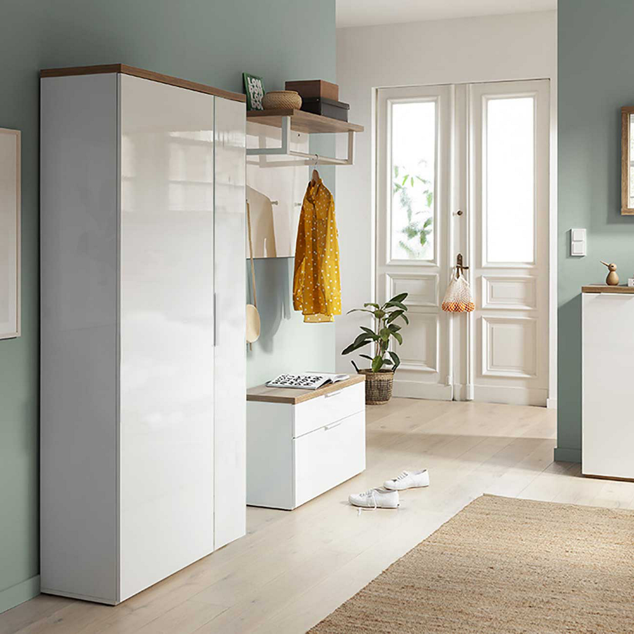  Dielenschrank 