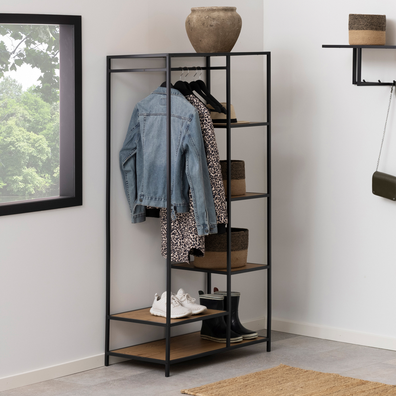  Garderobe Seaford 2