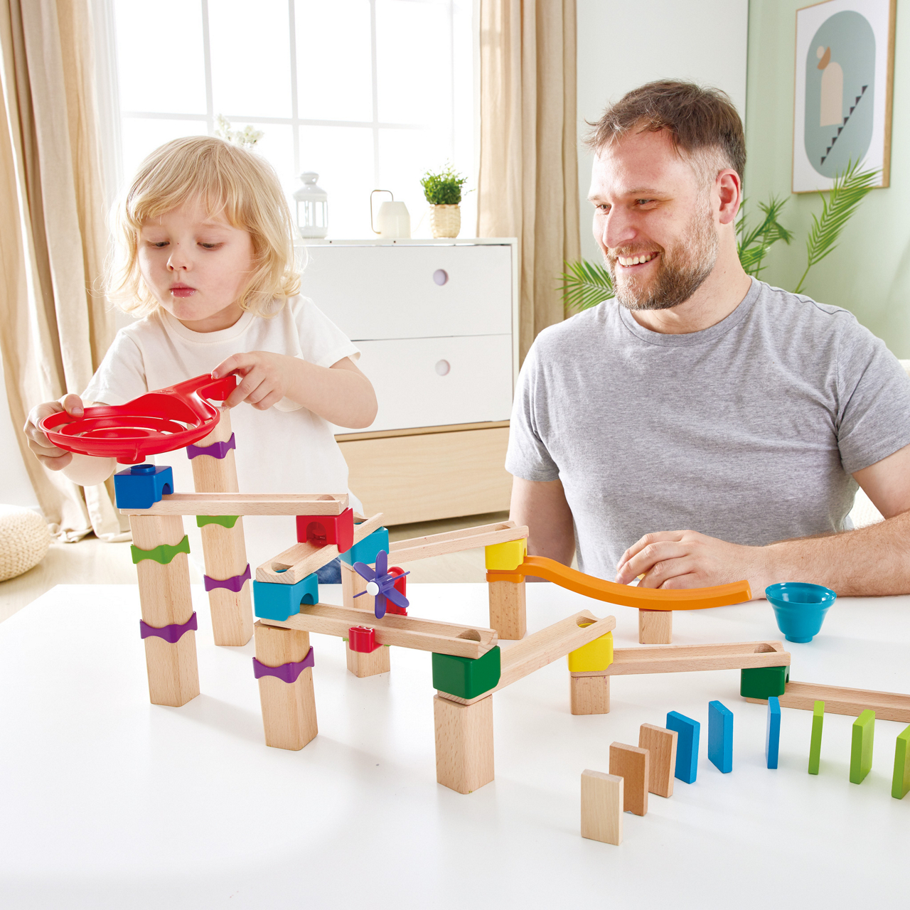  Rasante Murmelbahn mit Domino Hape