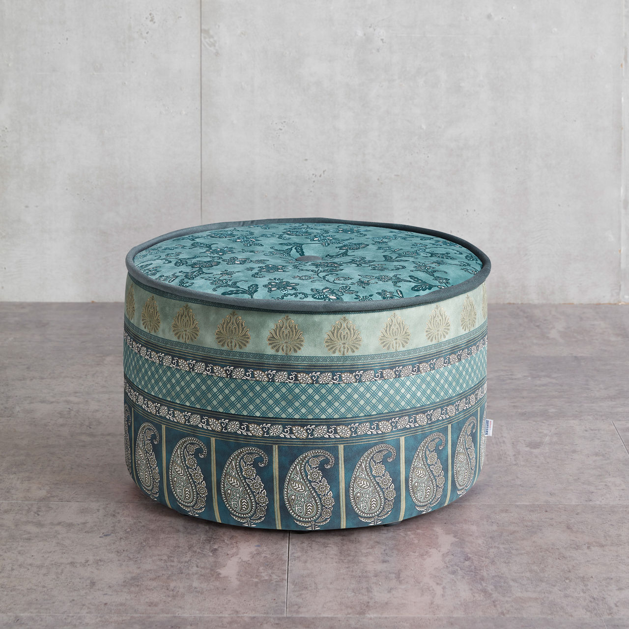  Hocker Tinetto "Bassetti Kollektion" 1