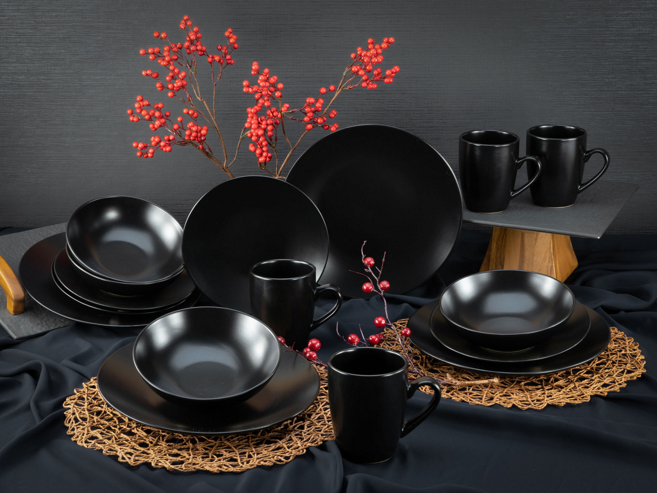  Kombiservice 16-teilig Black matt 1
