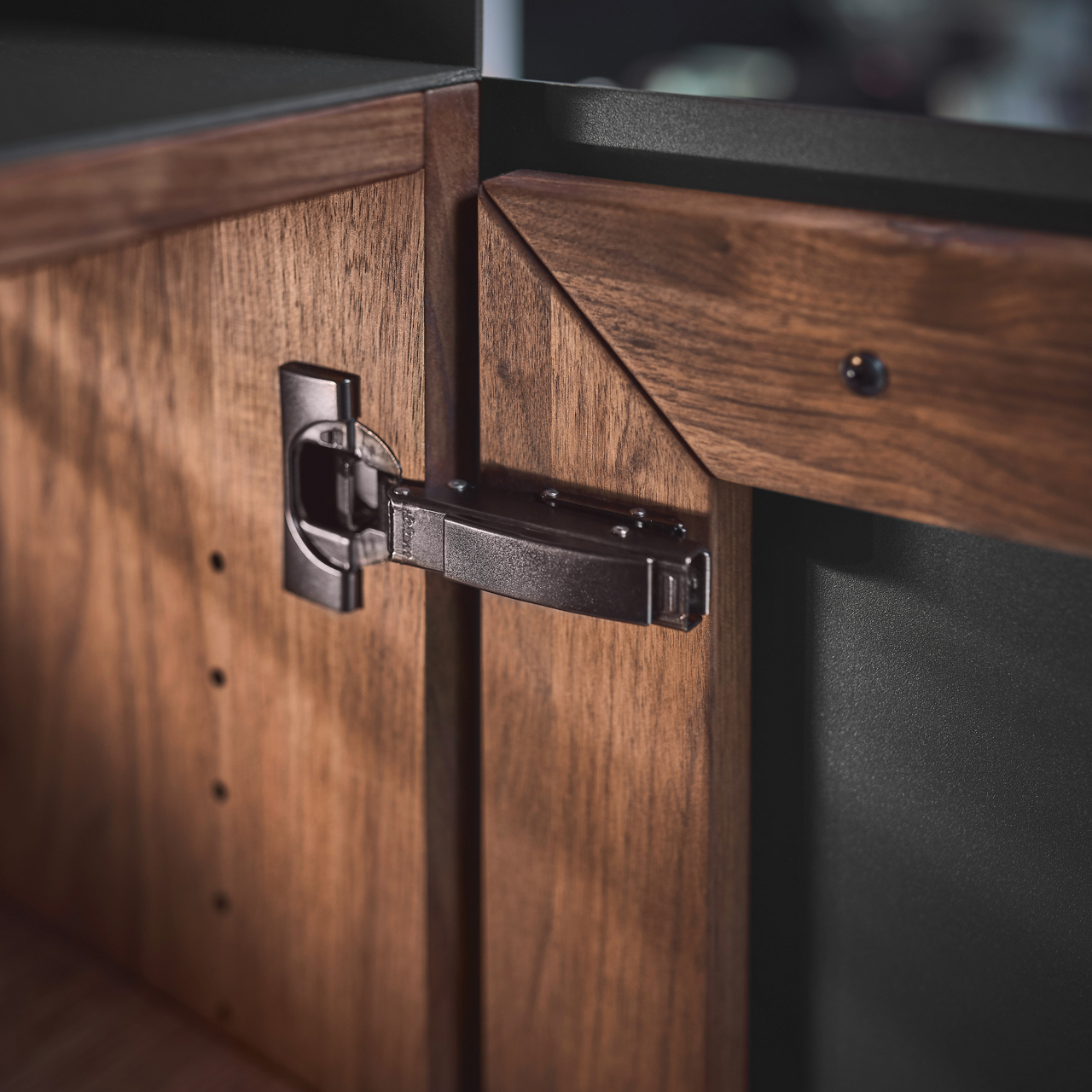  Highboard Linja 2