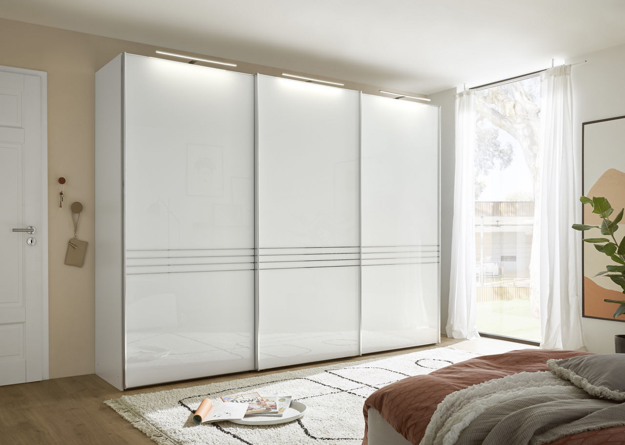  Schwebetürenschrank 3-türig Studioline 1