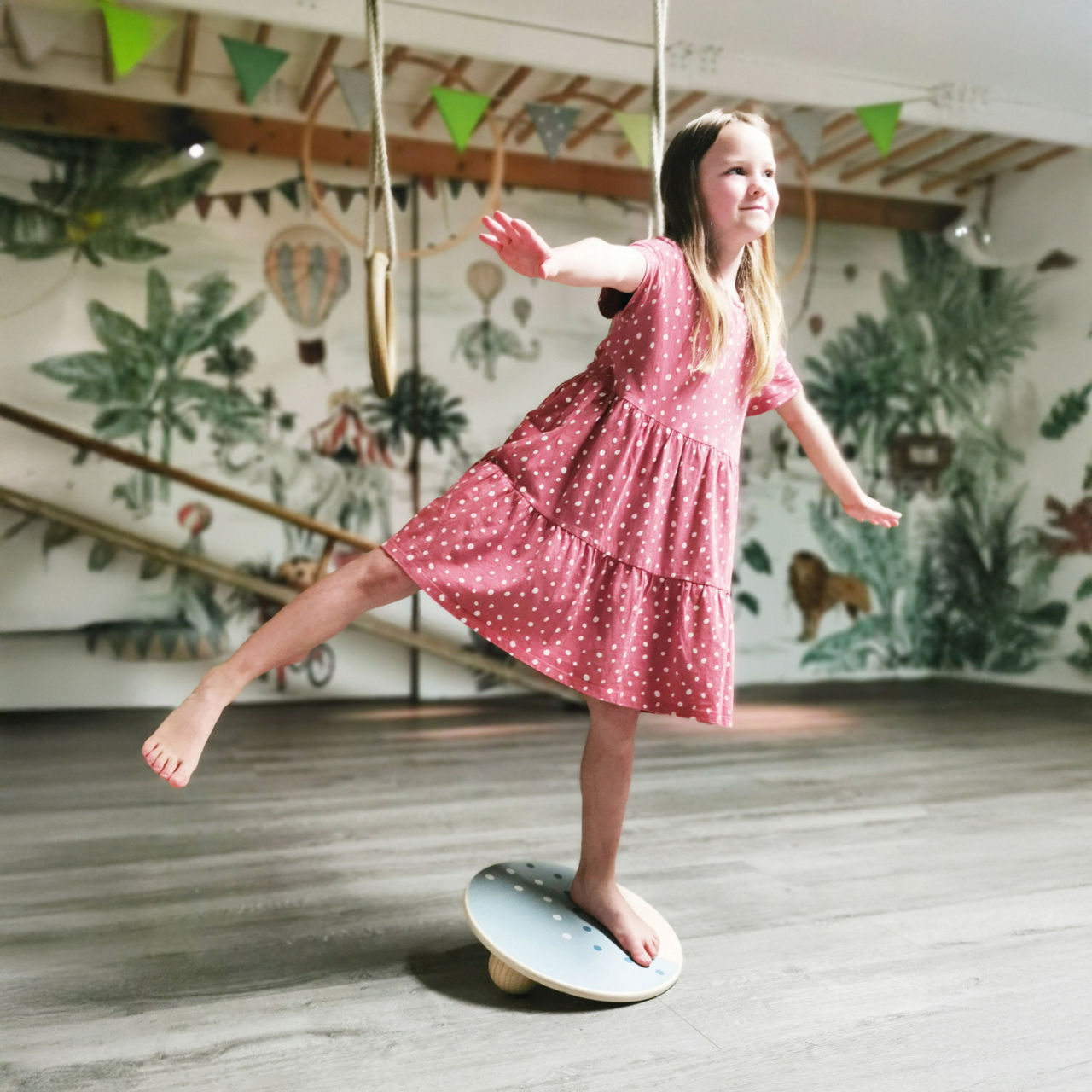 Small Foot Balancierbrett  1