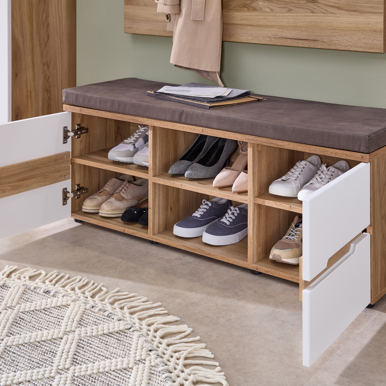  Garderobe Clyde 8