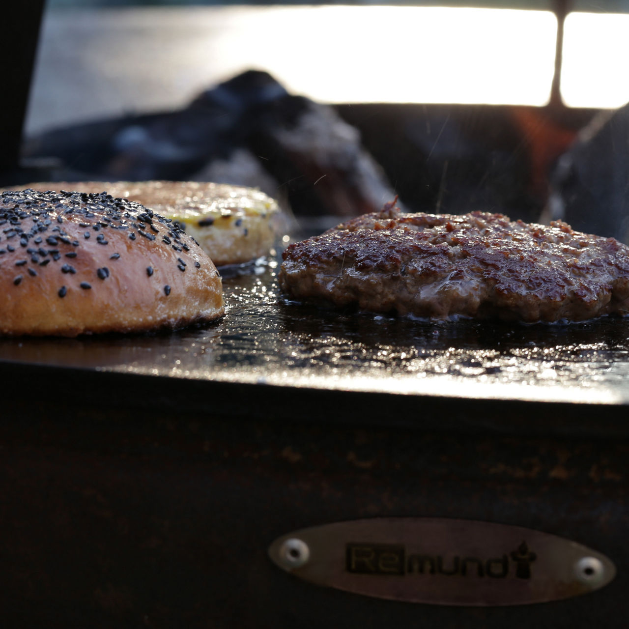  Grill und Feuerstelle Remundi 1