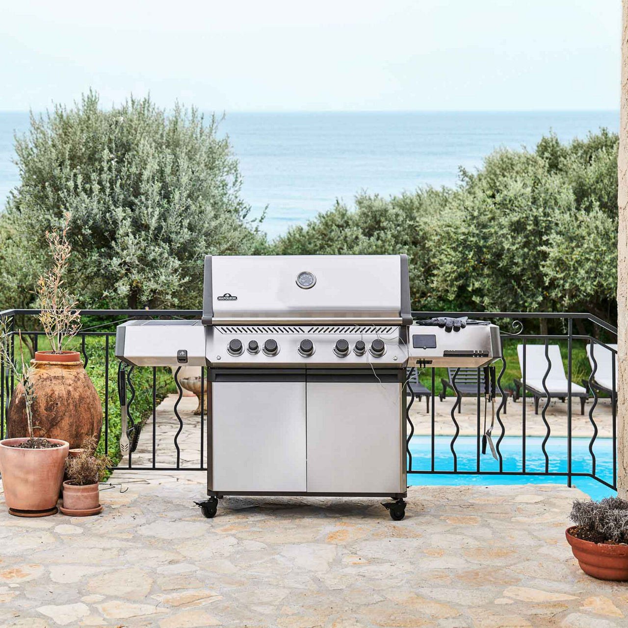  Gasgrill mit Infrarot-Seiten- und Heckbrenner Prestige 665 P665VXRSIBPSS-DE 3