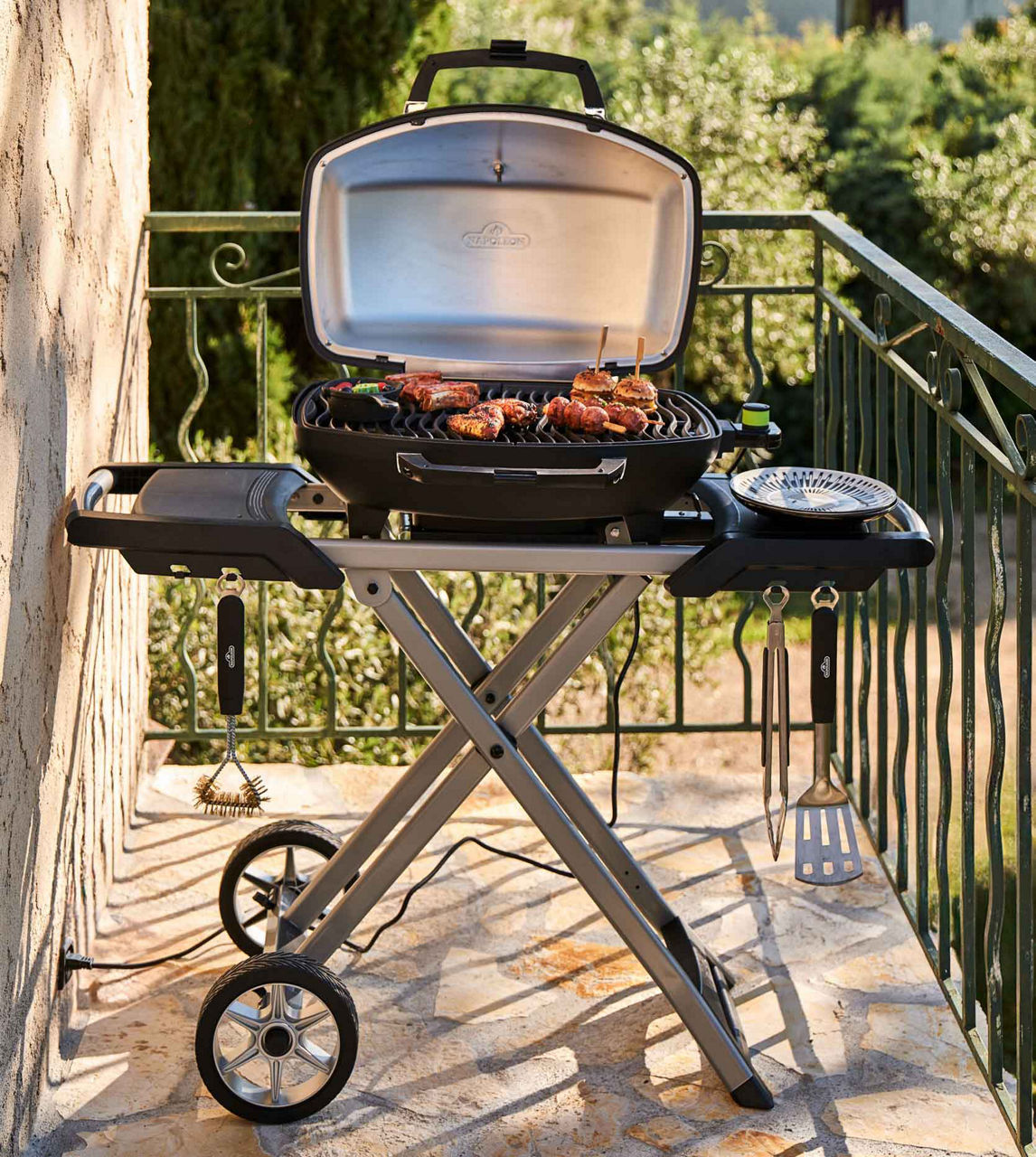  Elektrogrill mit klappbarem Wagen TravelQ PRO285EX-BK-CE 6