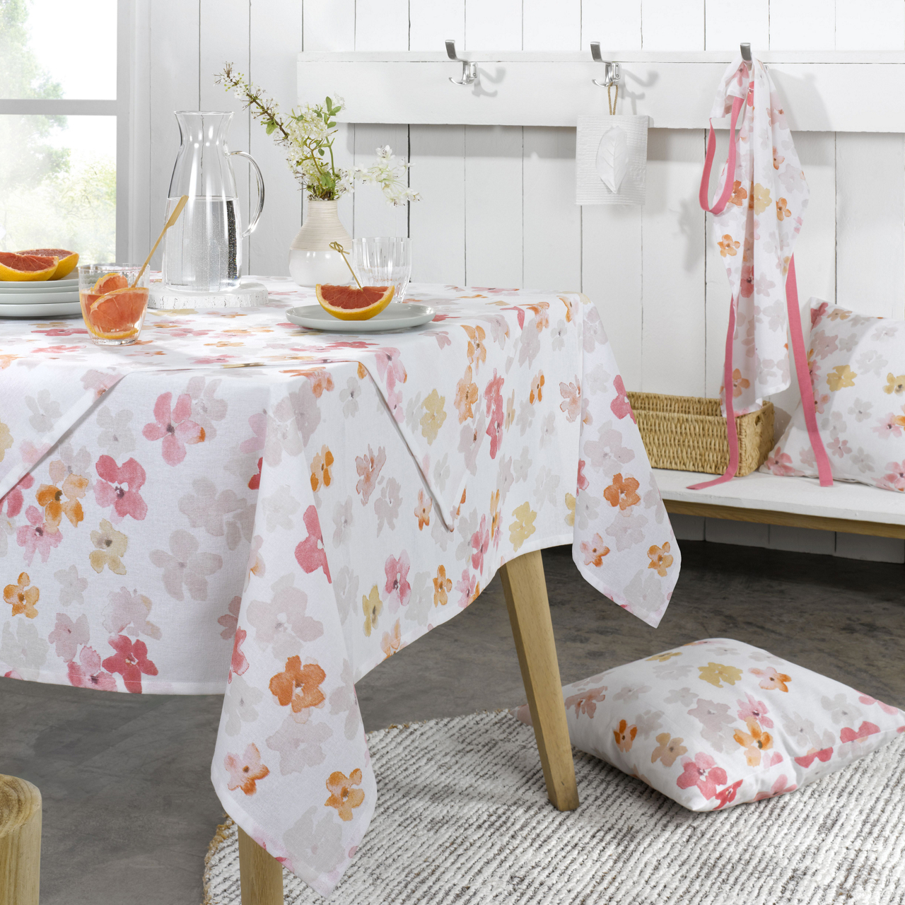  Tischdecke Blumen 1