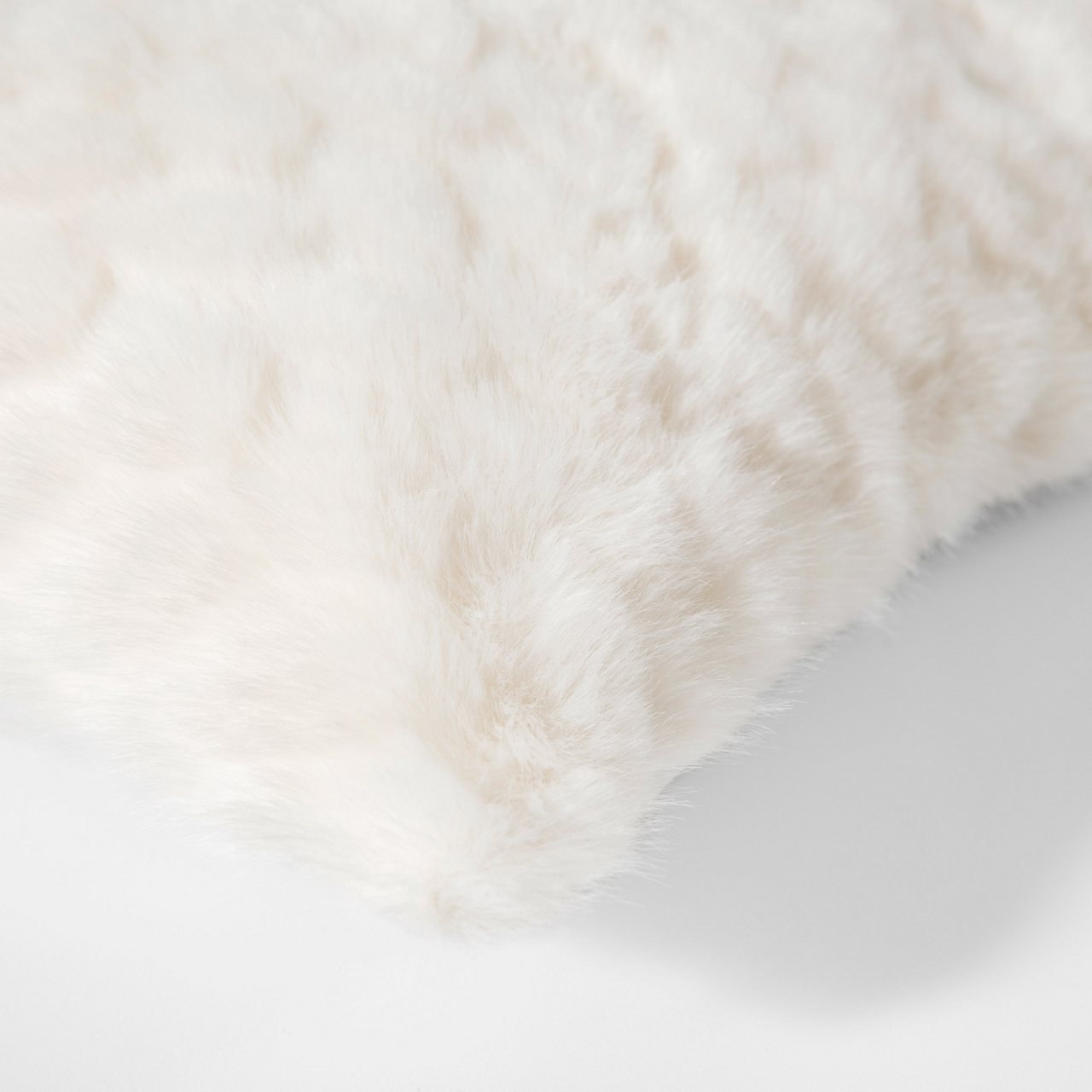  Kissenhülle Webpelz MINK 2