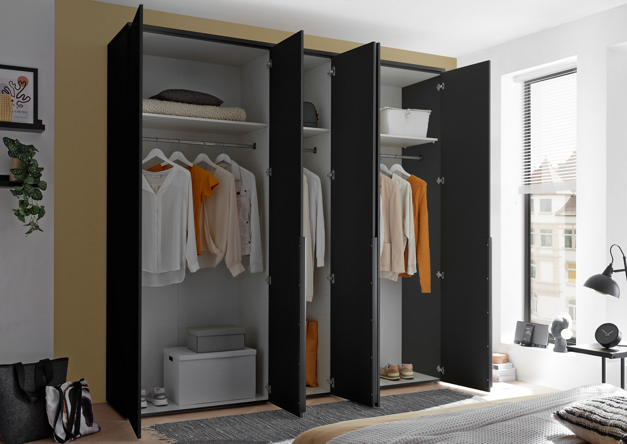  Kleiderschrank Kevo 2