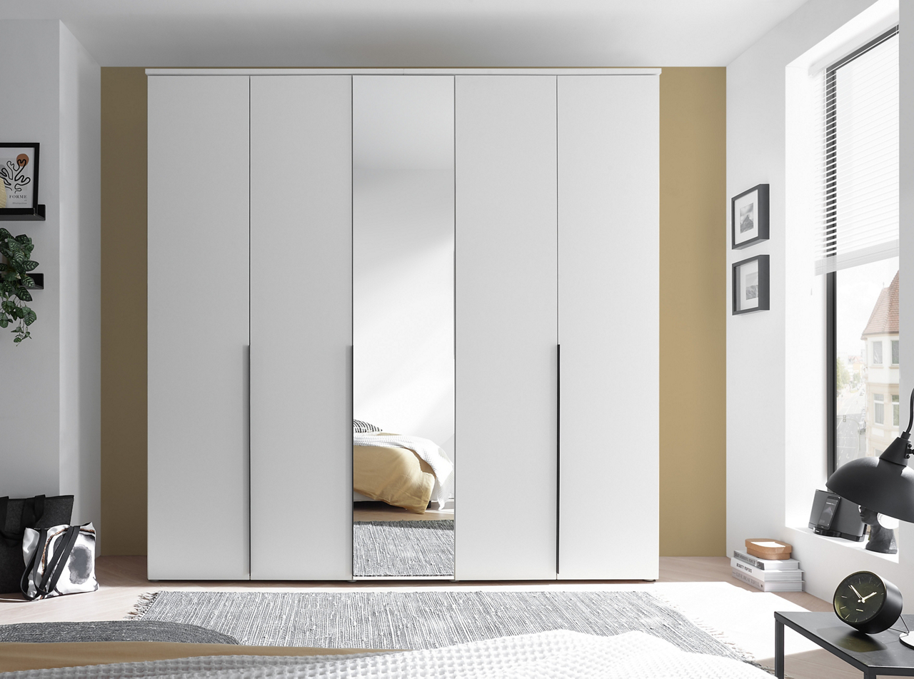  Kleiderschrank Kevo 1