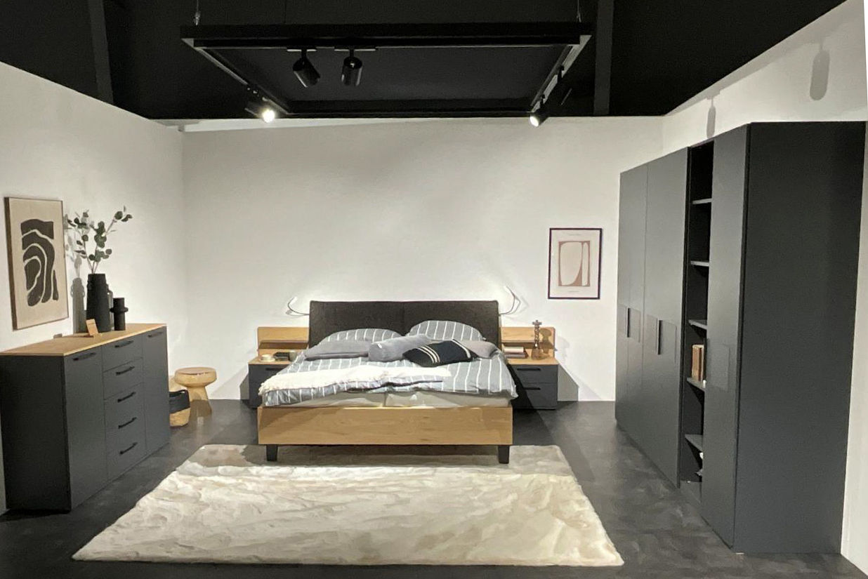 Schöner Wohnen Drehtürenschrank 4-türig Multiline 2