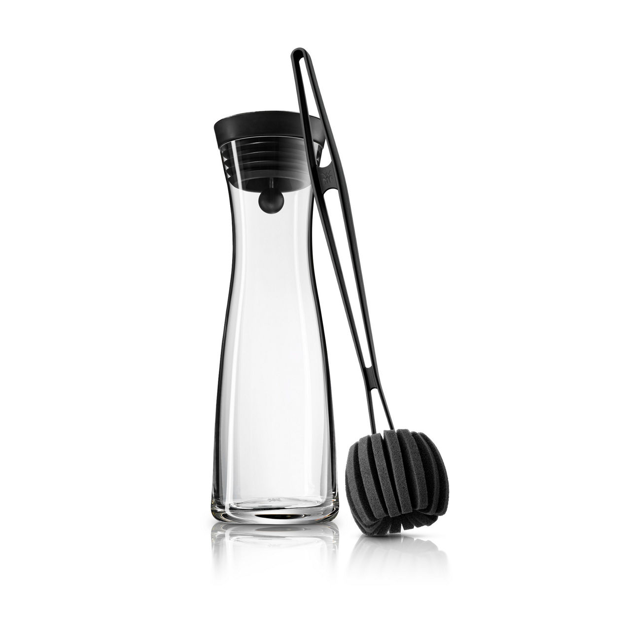 WMF Wasserkaraffe mit Silikondeckel und Reinigungsbürste Basic