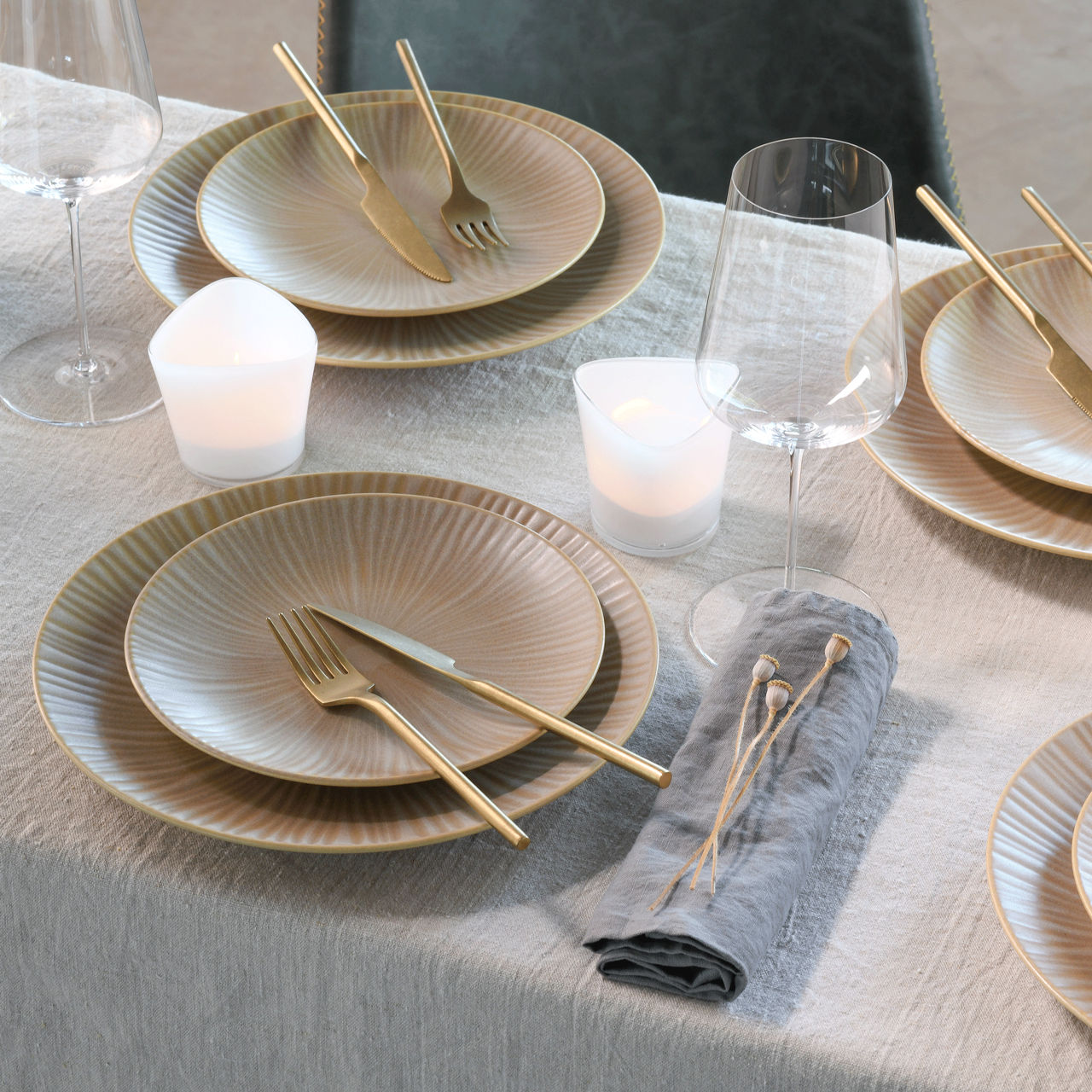 CreaTable Teller-Set Vesuvio 1