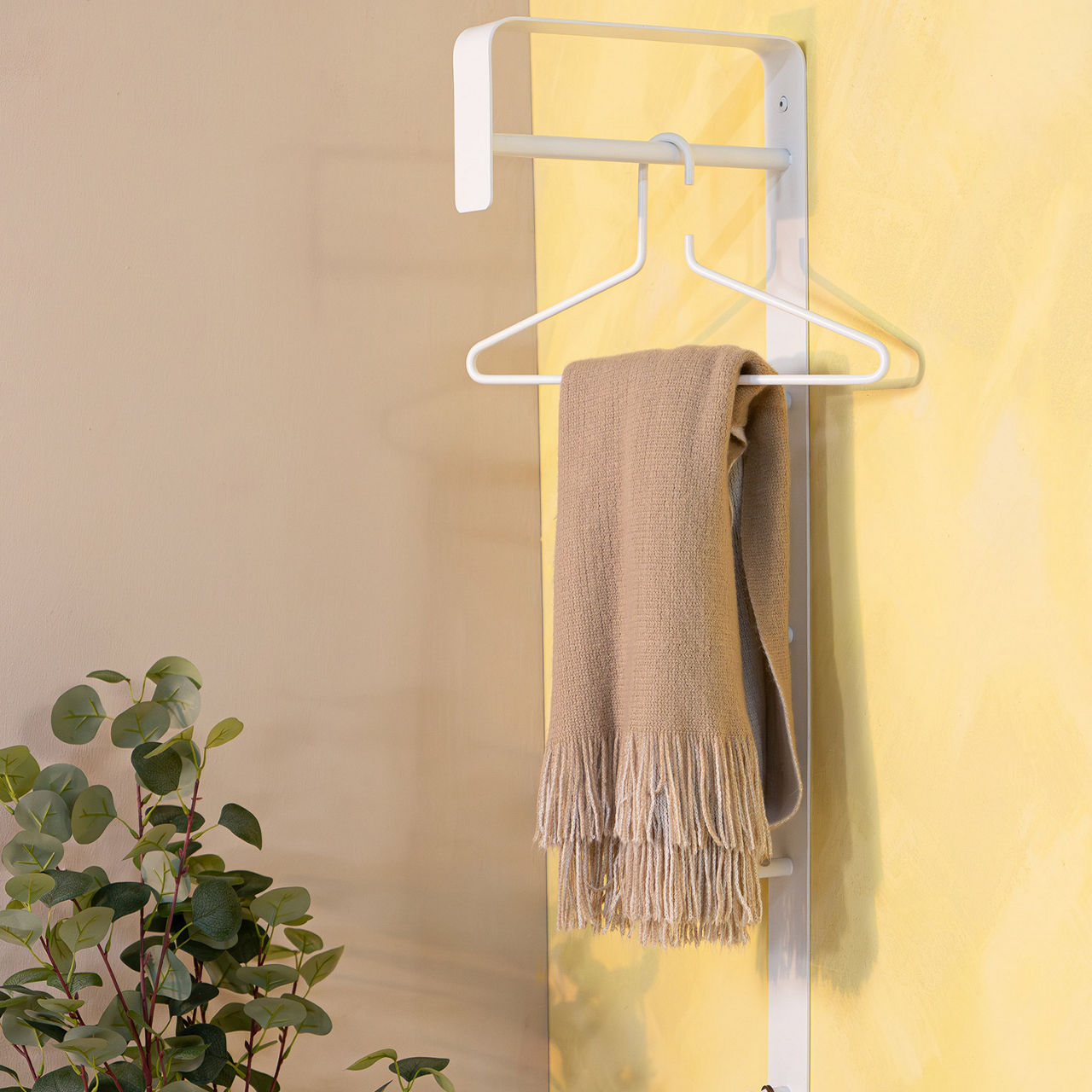  Garderobe Arcus Bar 3