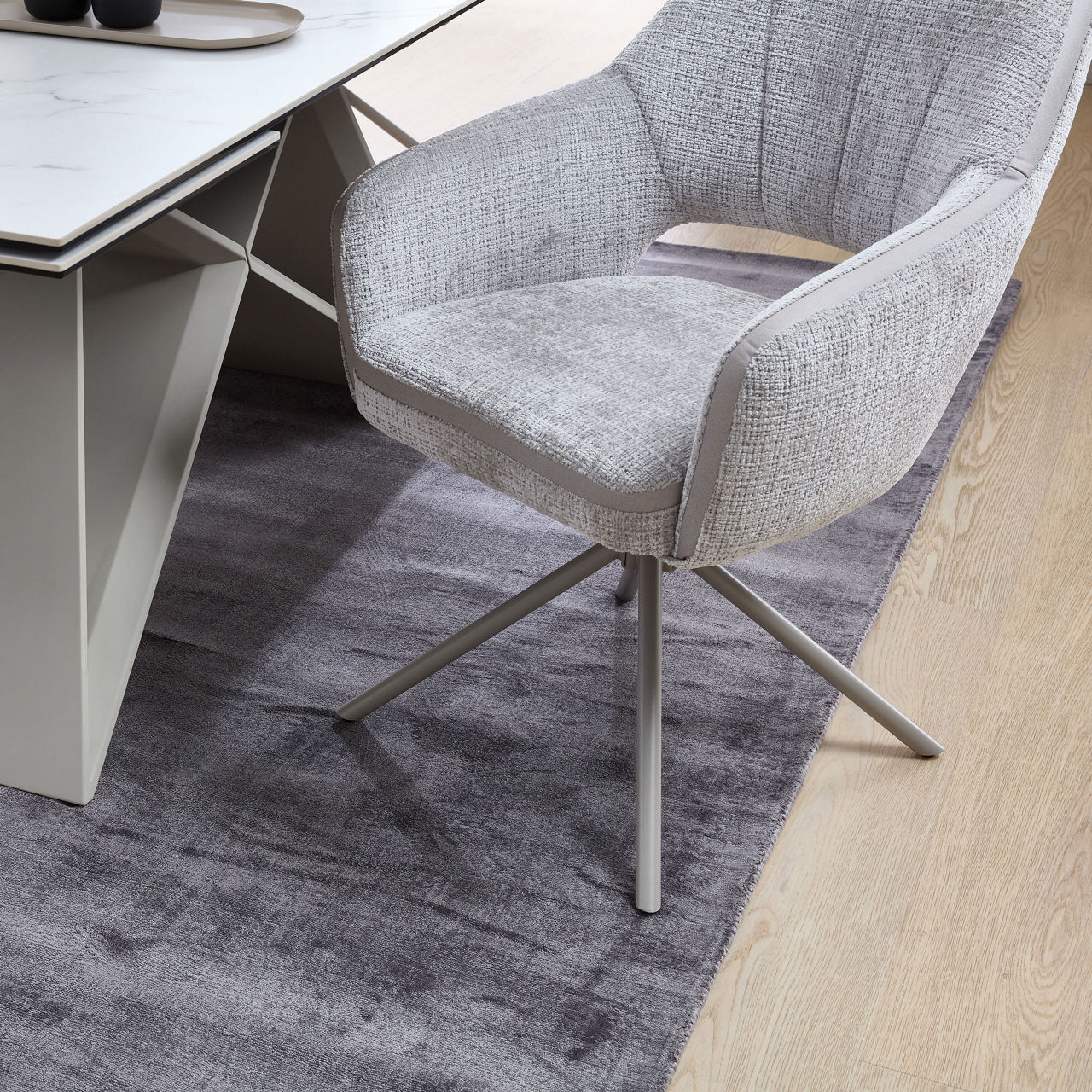  Armlehnenstuhl Elantra FAKTA 3