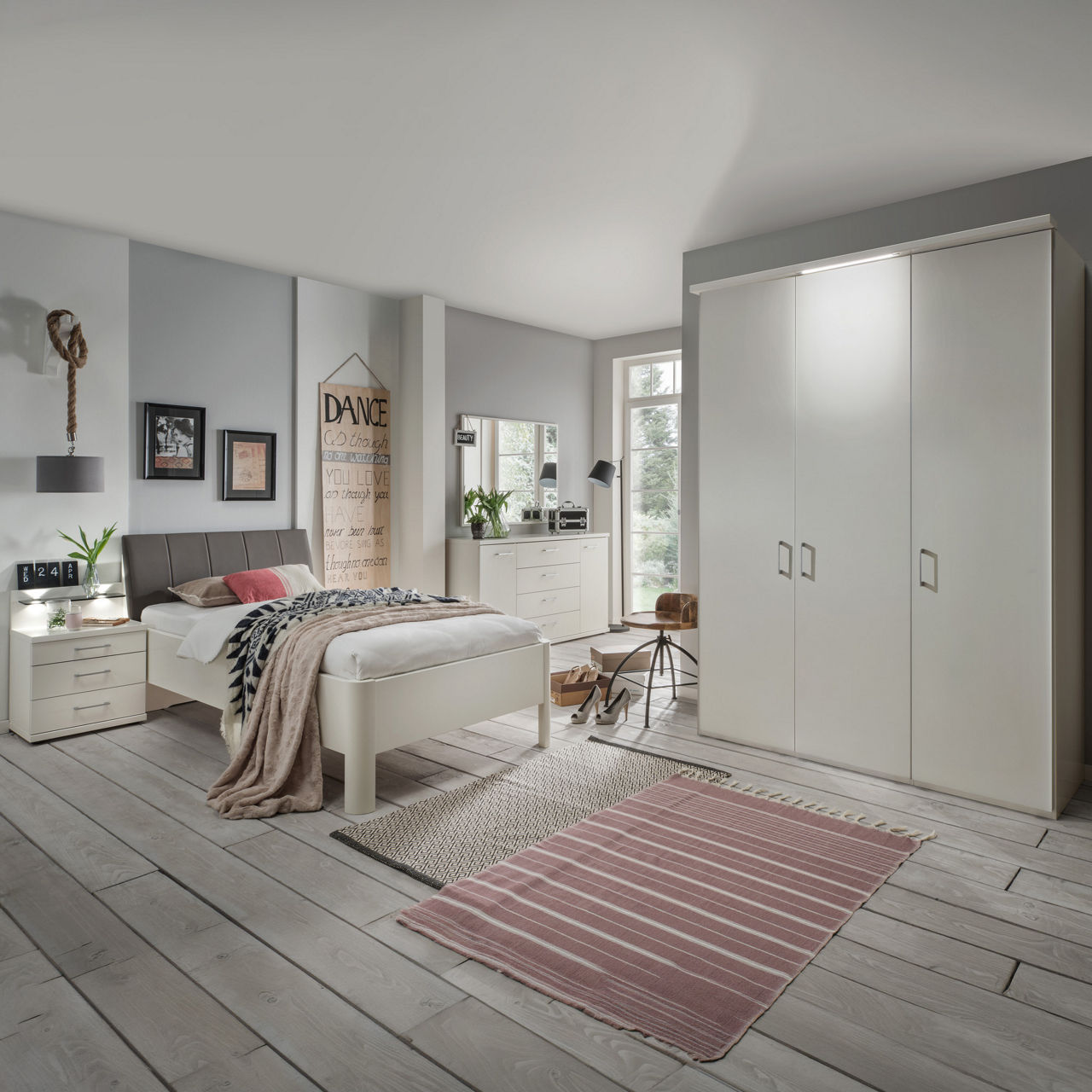  Drehtürschrank Bern 1